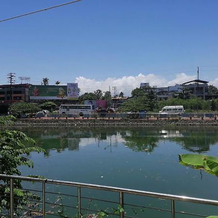 Queens Residency Thrissur Экстерьер фото
