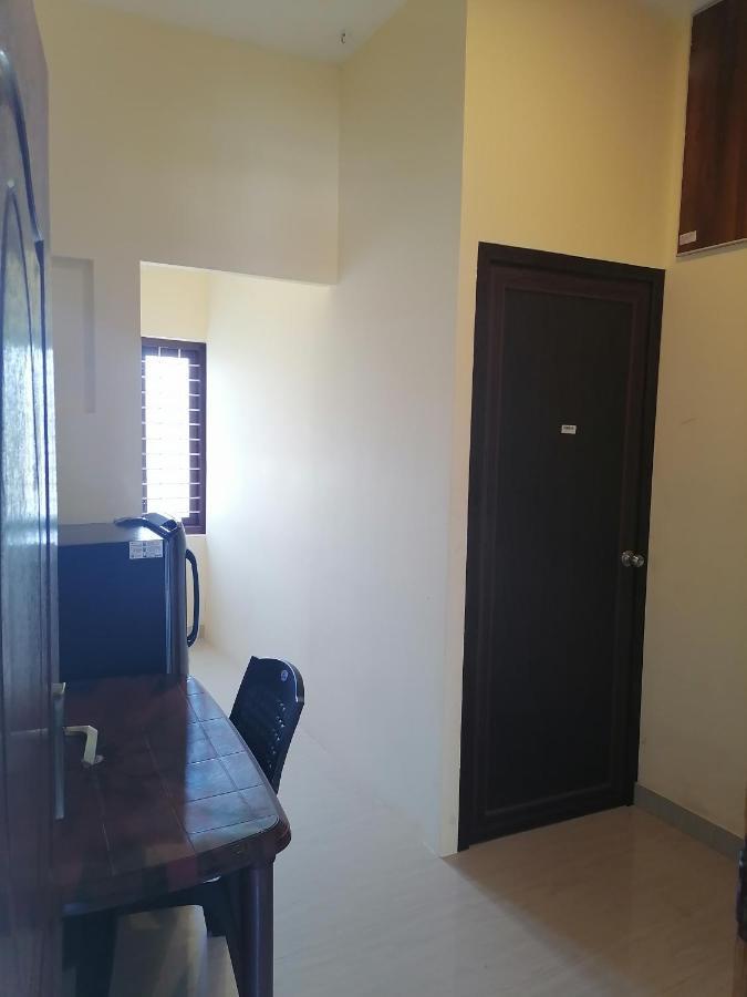 Queens Residency Thrissur Экстерьер фото