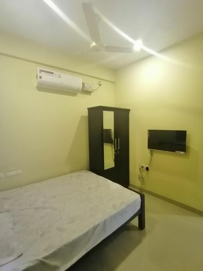 Queens Residency Thrissur Экстерьер фото