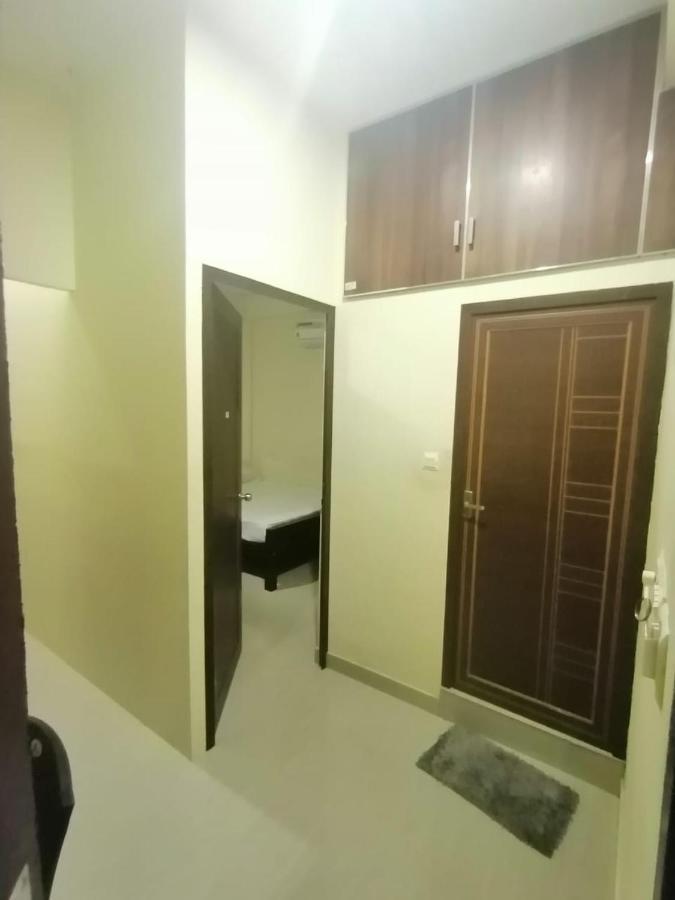 Queens Residency Thrissur Экстерьер фото