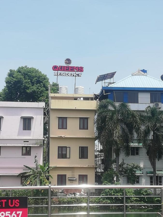 Queens Residency Thrissur Экстерьер фото