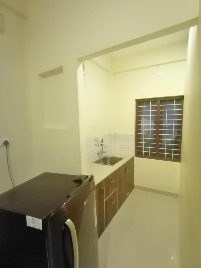 Queens Residency Thrissur Экстерьер фото