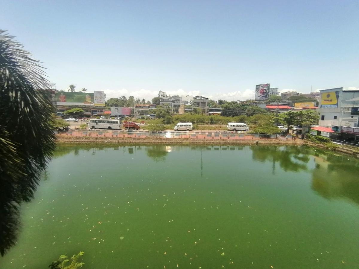 Queens Residency Thrissur Экстерьер фото